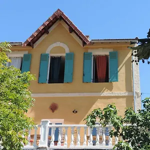 1001 Ocres Bed and breakfast